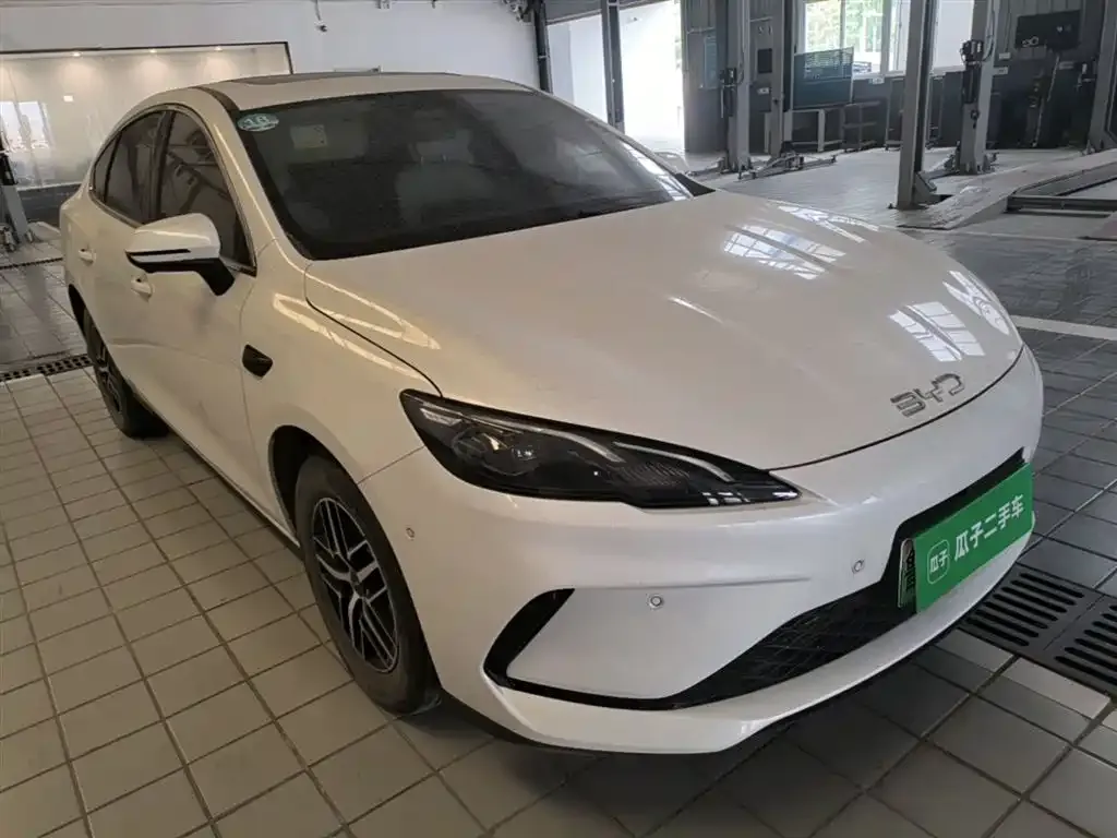 BYD Seal 05 DM-i — фото 9