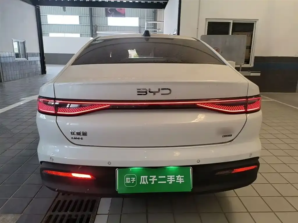 BYD Seal 05 DM-i — фото 3