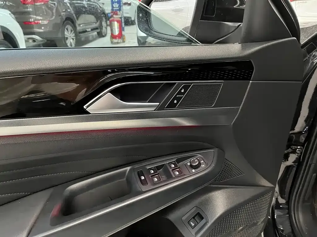 Volkswagen Passat — фото 4