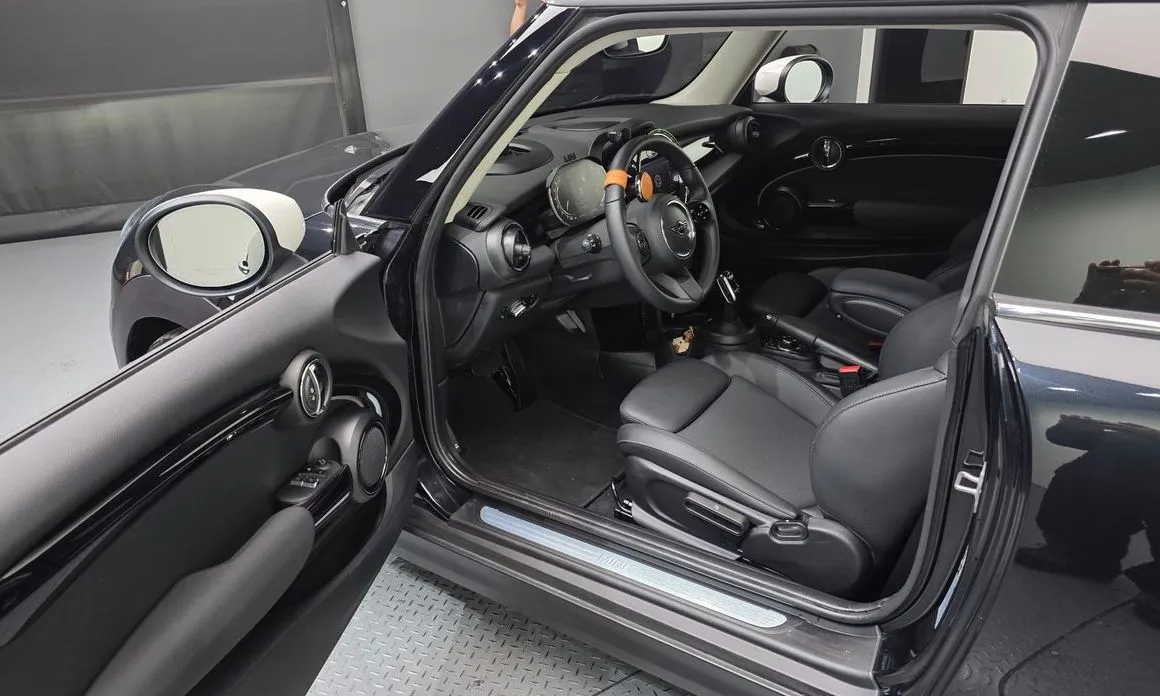 Mini Cooper 2023 из KR, фото 10