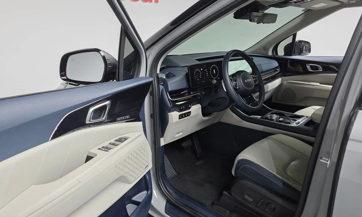 Kia Carnival — фото 10