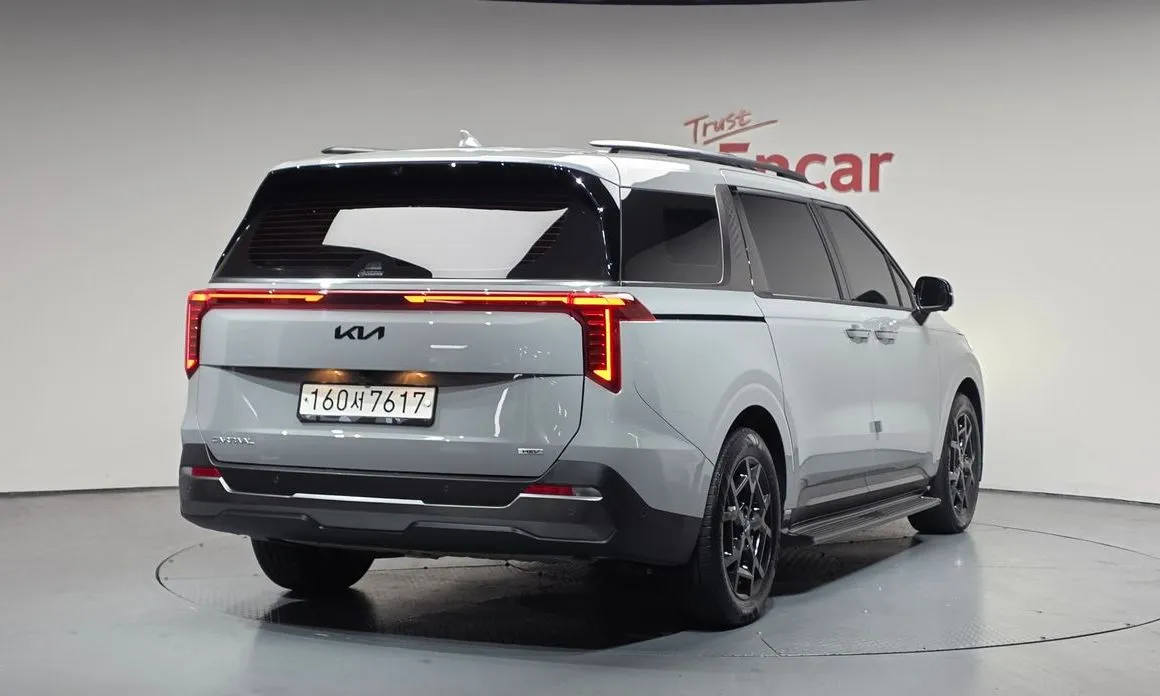 Kia Carnival — фото 2