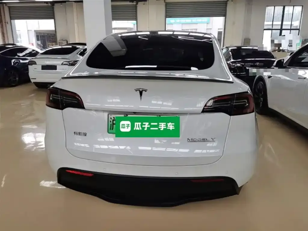 Tesla Model Y — фото 4