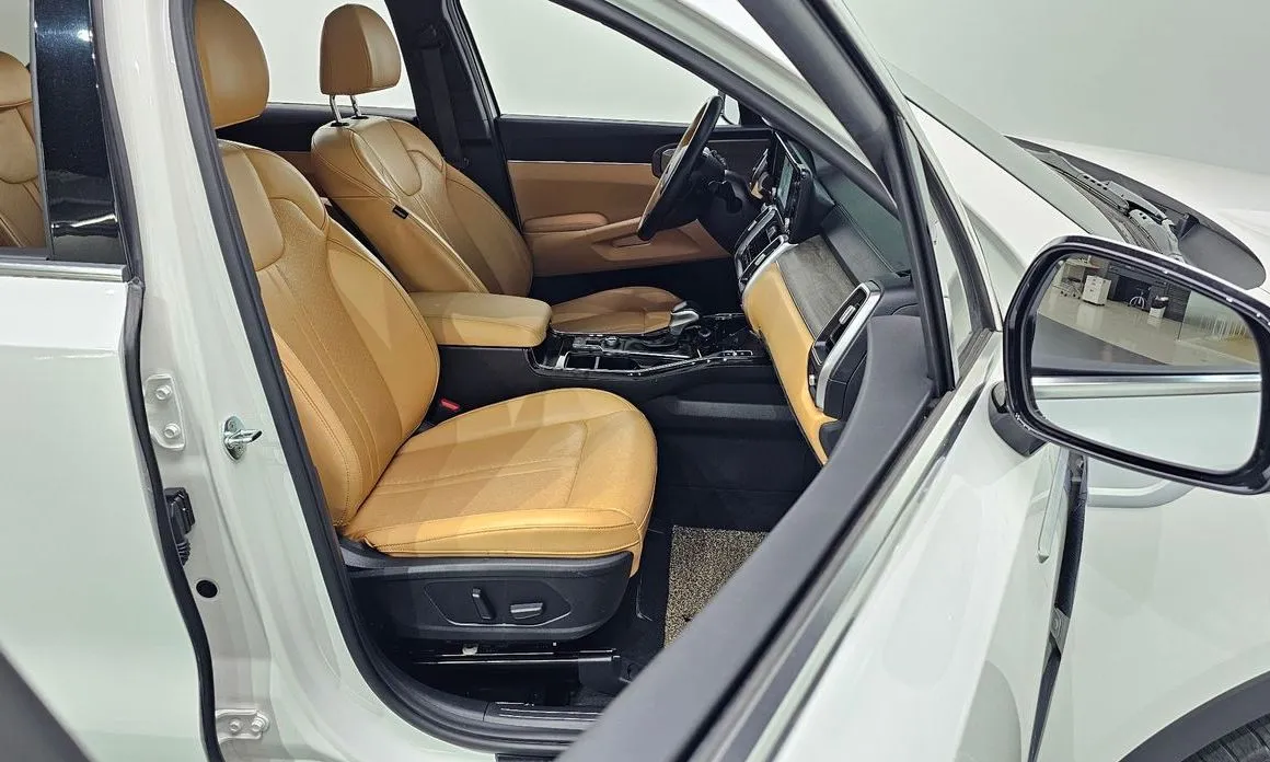 Kia Sorento — фото 8