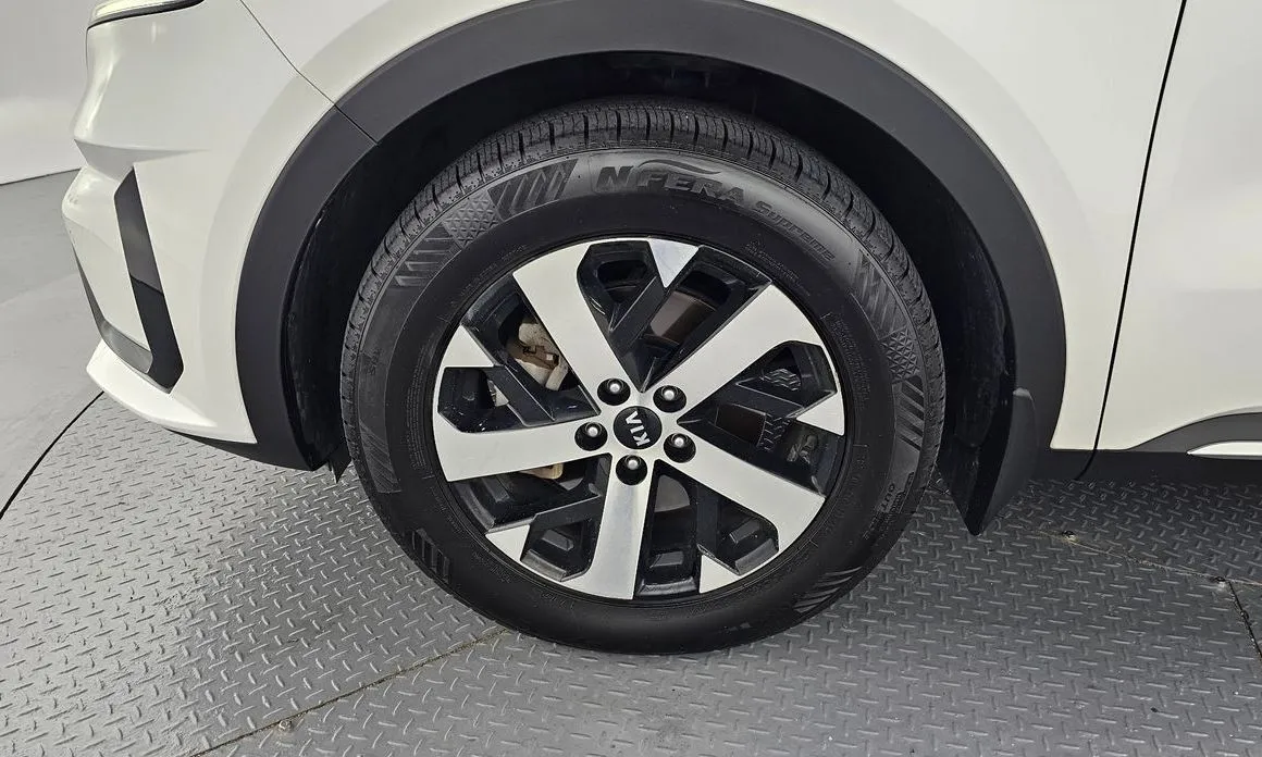 Kia Sorento — фото 5