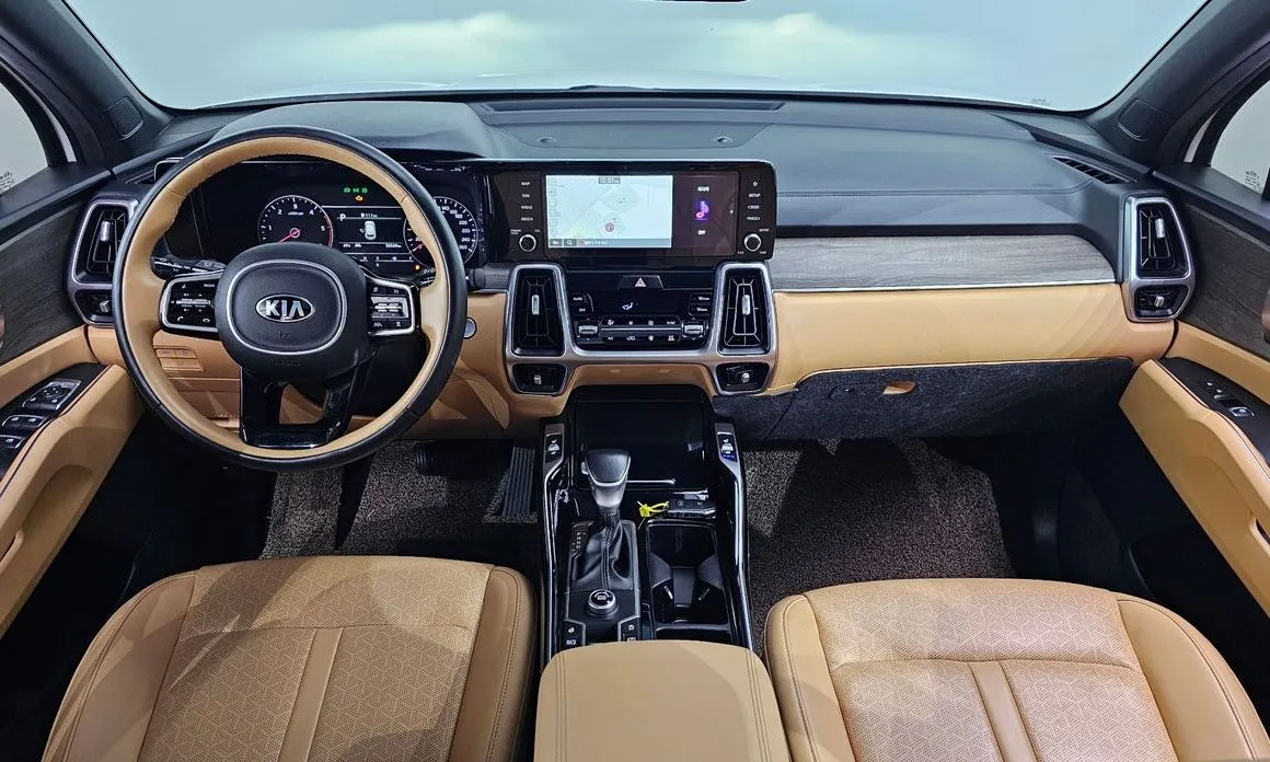 Kia Sorento — фото 6