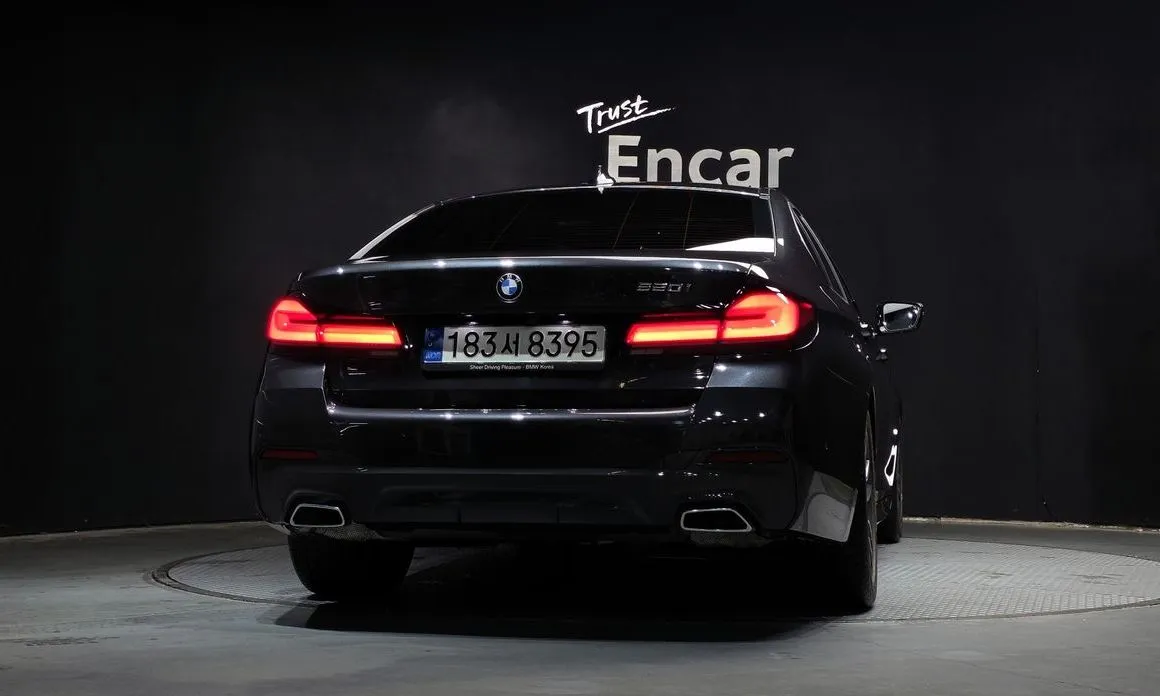 BMW 5-Series 2022 из KR, фото 9