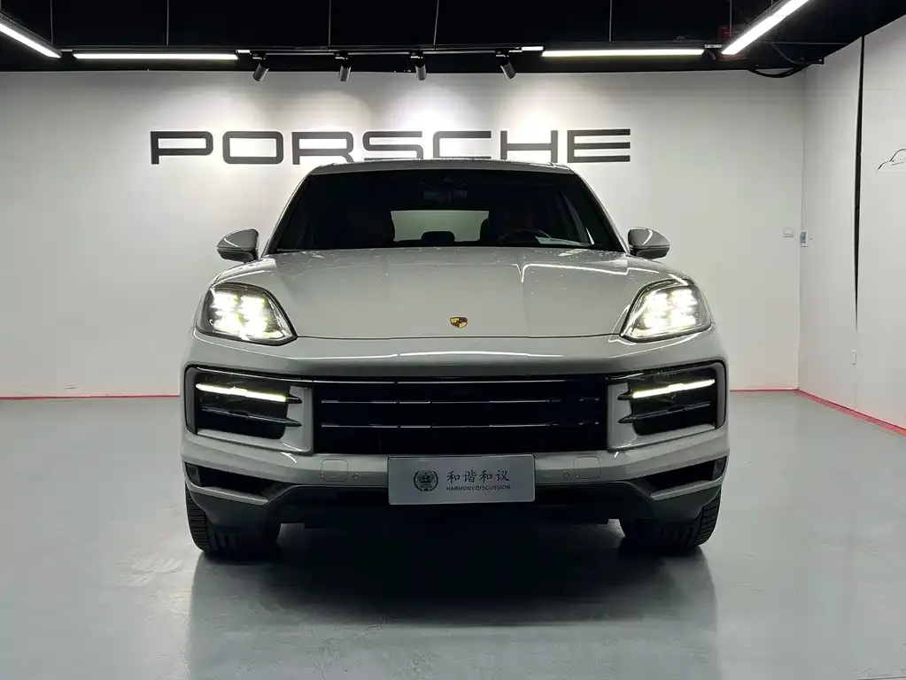 Porsche Cayenne — фото 2