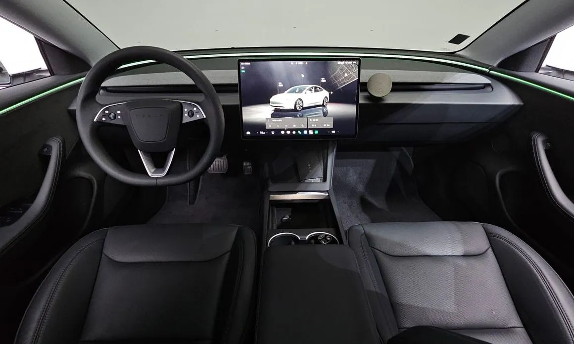 Tesla Model 3 — фото 2