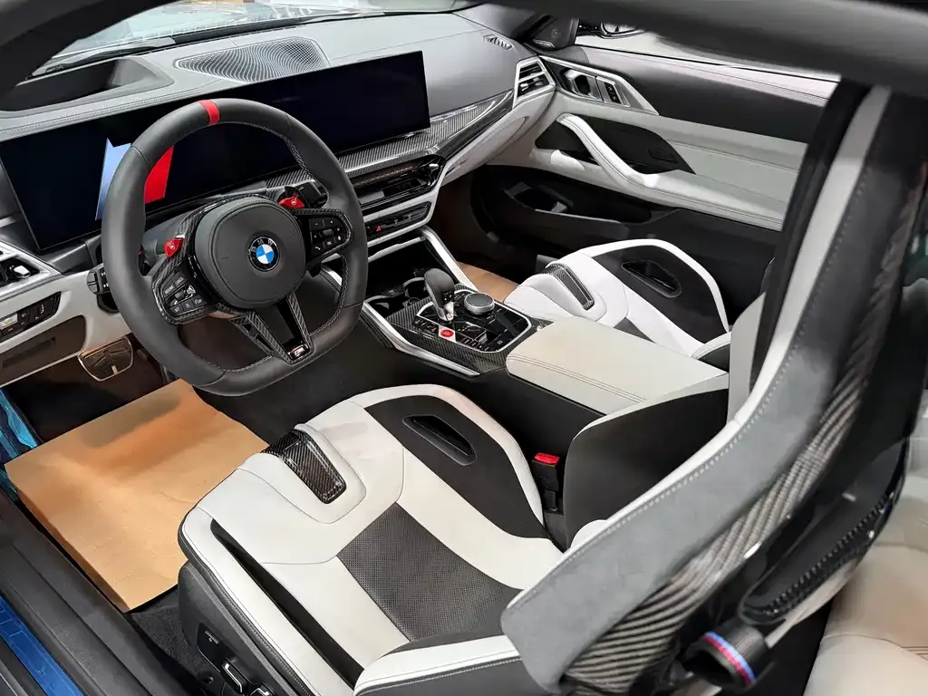 BMW M4 — фото 4