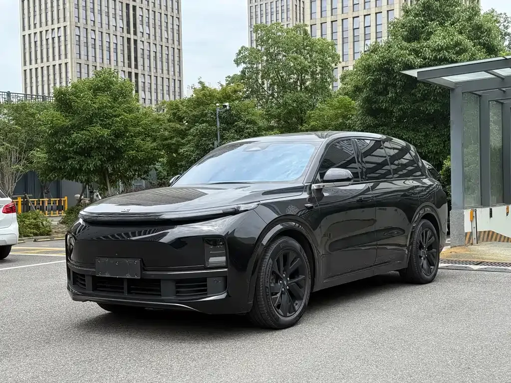 Li Auto L8