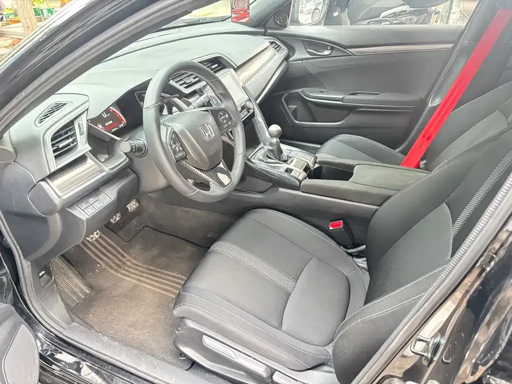 Honda Civic — фото 8