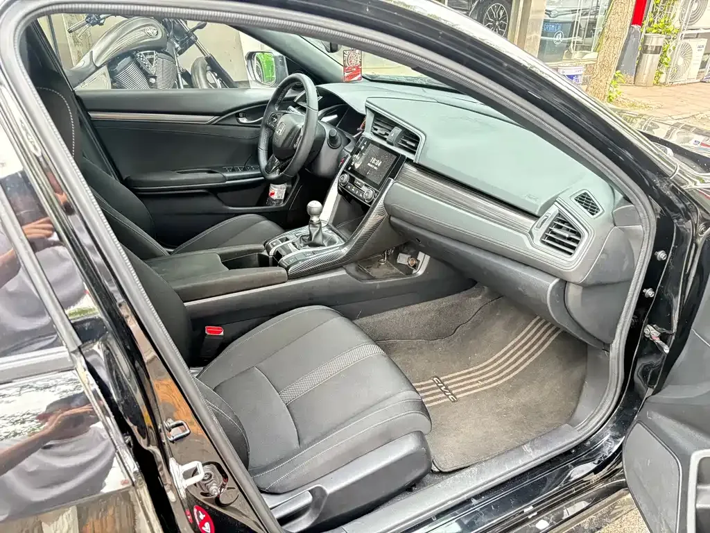 Honda Civic — фото 9