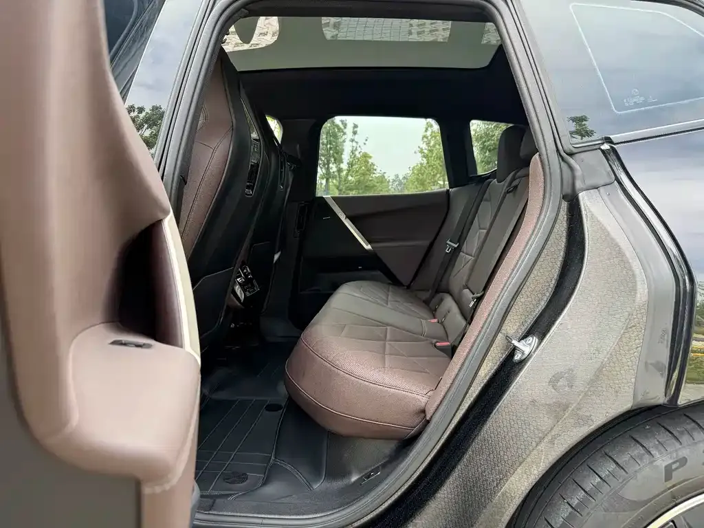 BMW iX 2022 из CN, фото 3