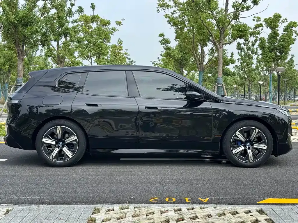 BMW iX 2022 из CN, фото 9