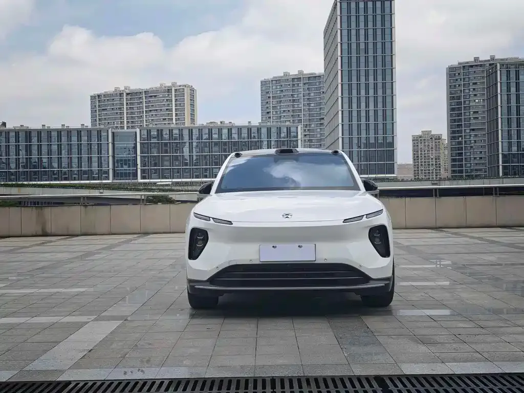 NIO EC6 — фото 9