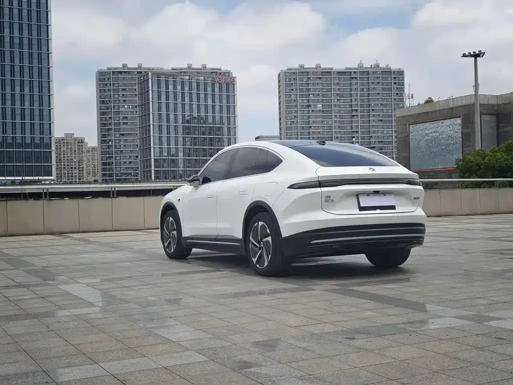 NIO EC6 — фото 7