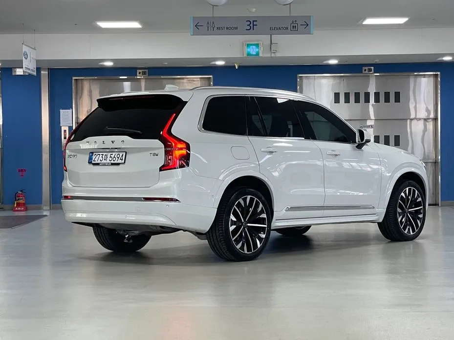Volvo XC90 2026 из KR, фото 5