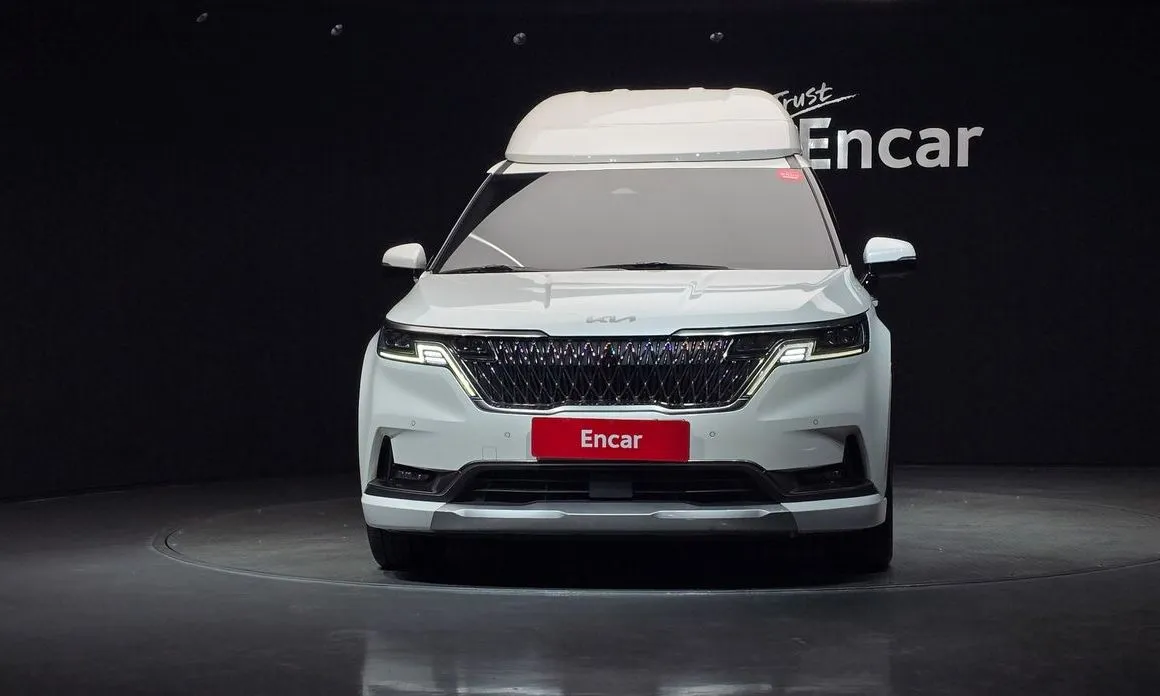 Kia Carnival — фото 10