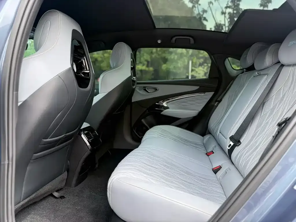 BYD Seal — фото 4