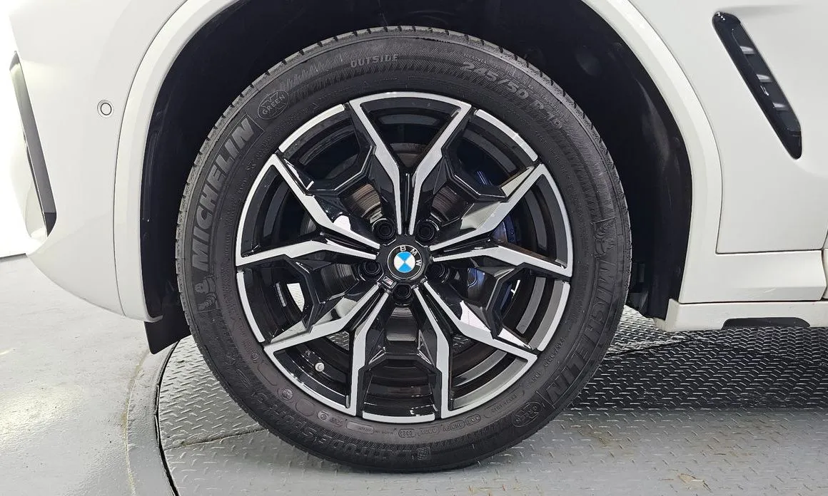 BMW X3 — фото 9