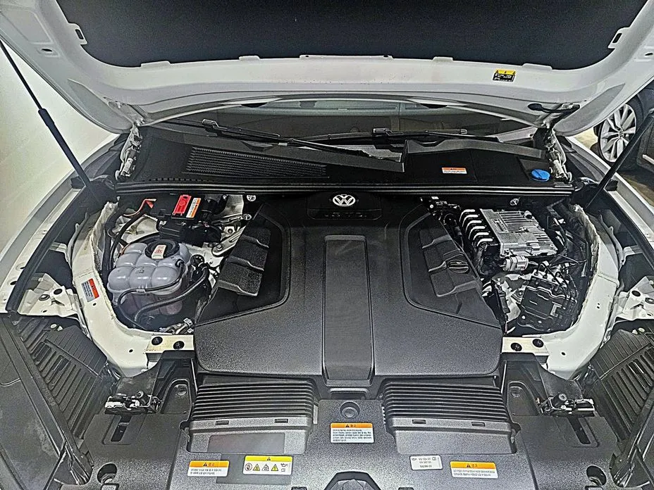 Volkswagen Touareg 2023 из KR, фото 6