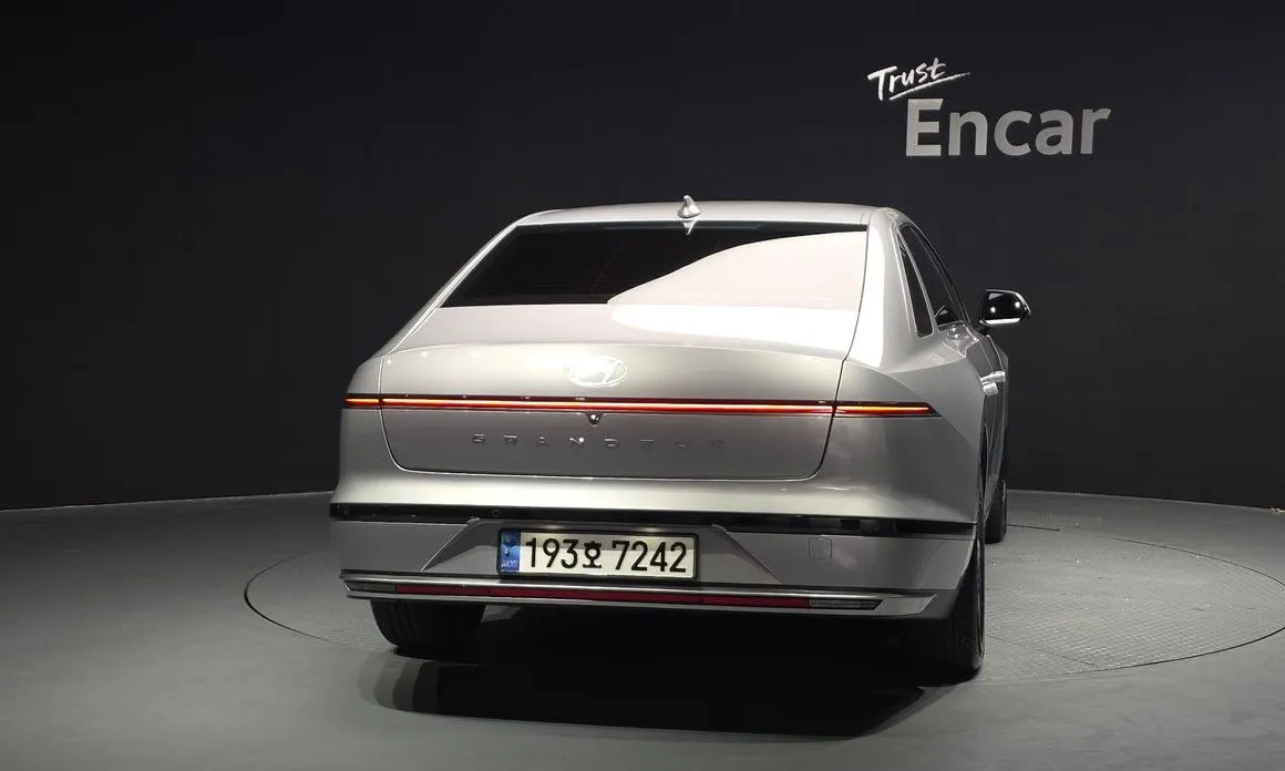 Hyundai Grandeur 2023 из KR, фото 6