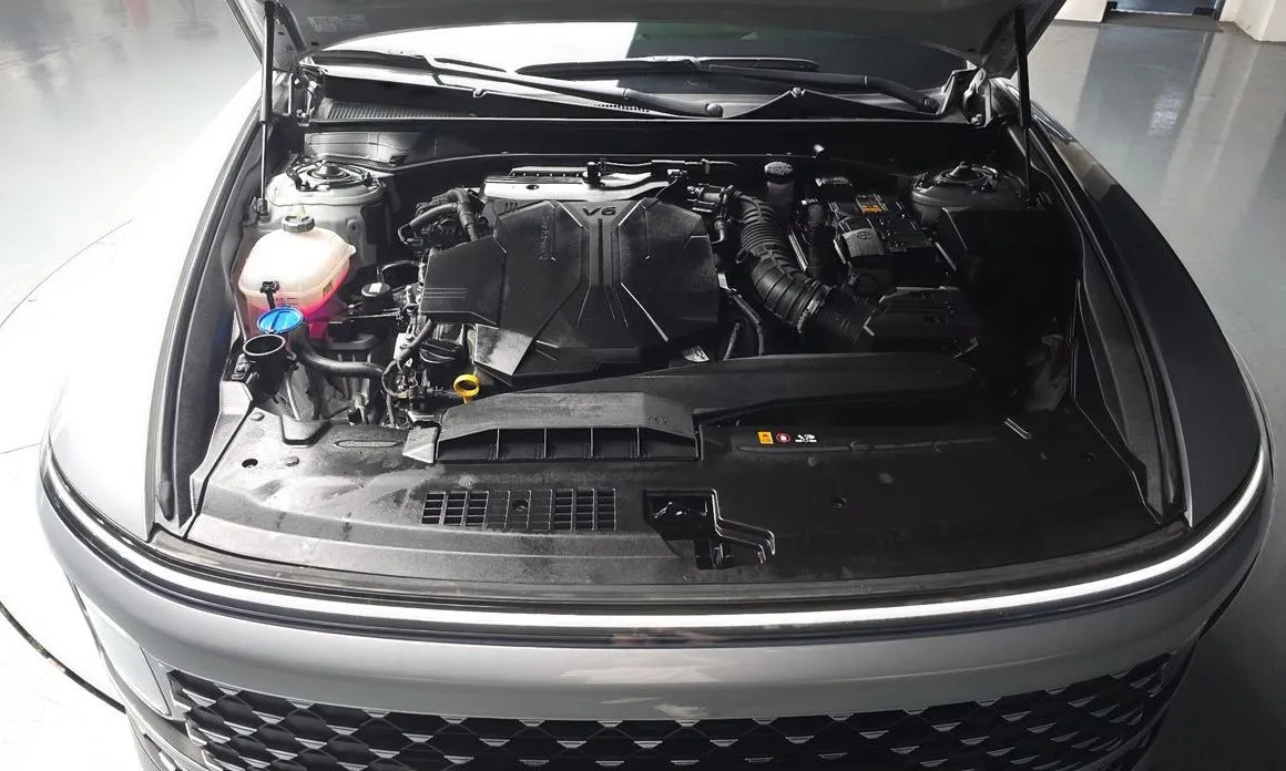 Hyundai Grandeur 2023 из KR, фото 8