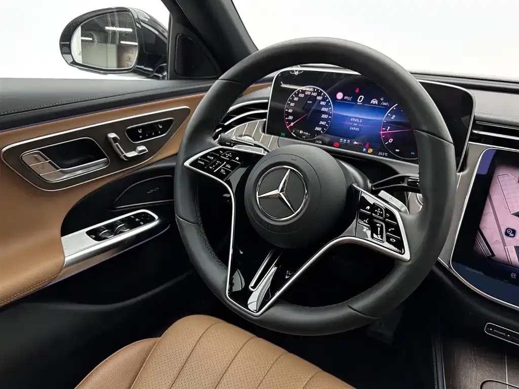 Mercedes-Benz E-Class — фото 10