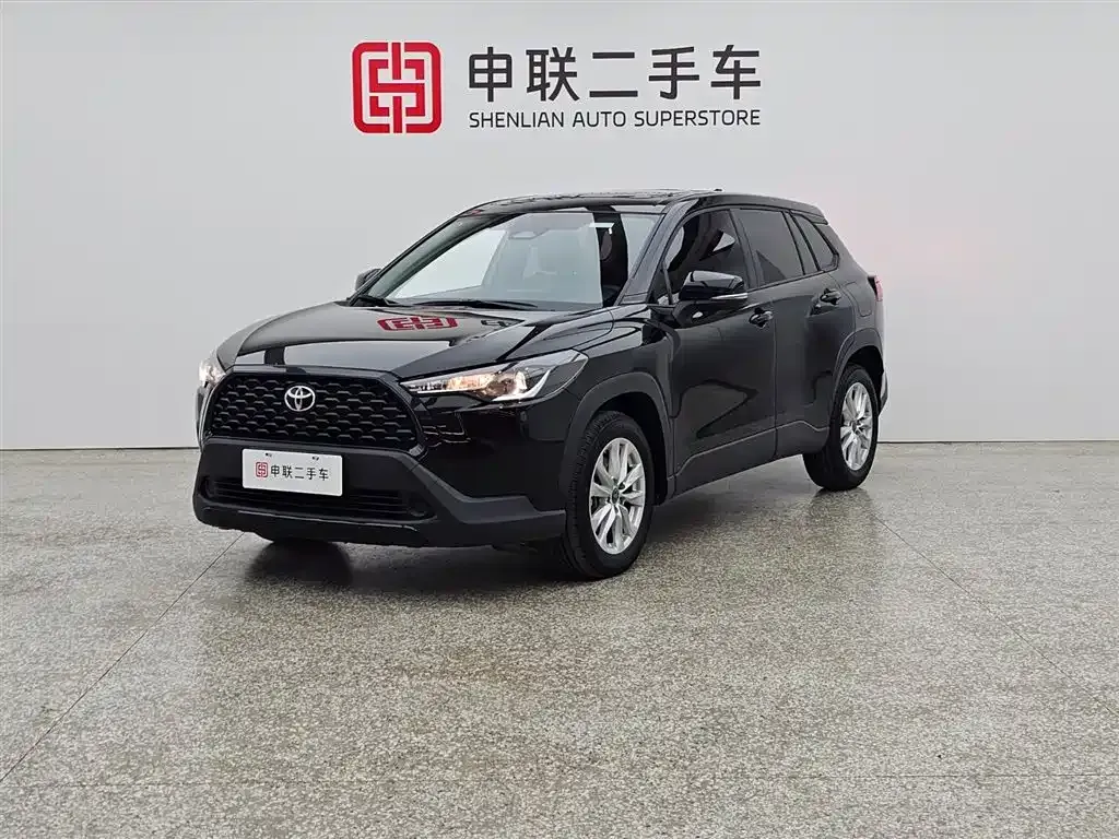 Toyota Corolla Cross — фото 1