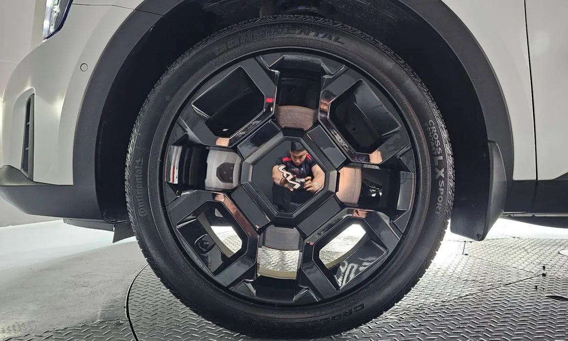 Kia Sorento — фото 6