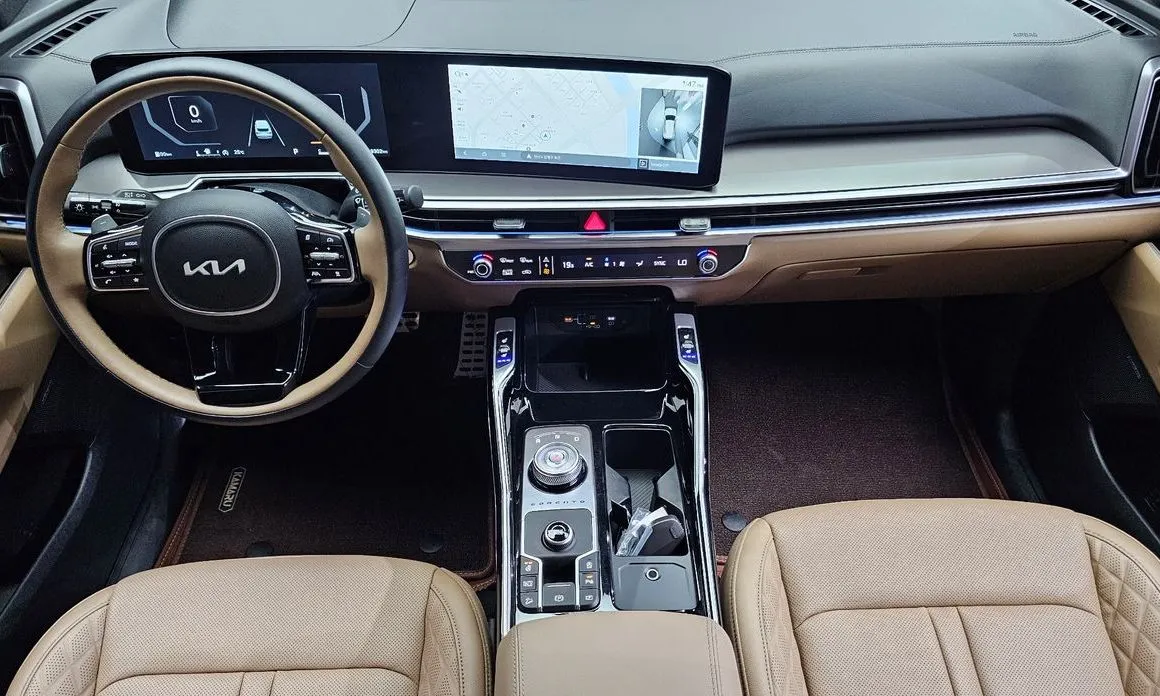 Kia Sorento — фото 10