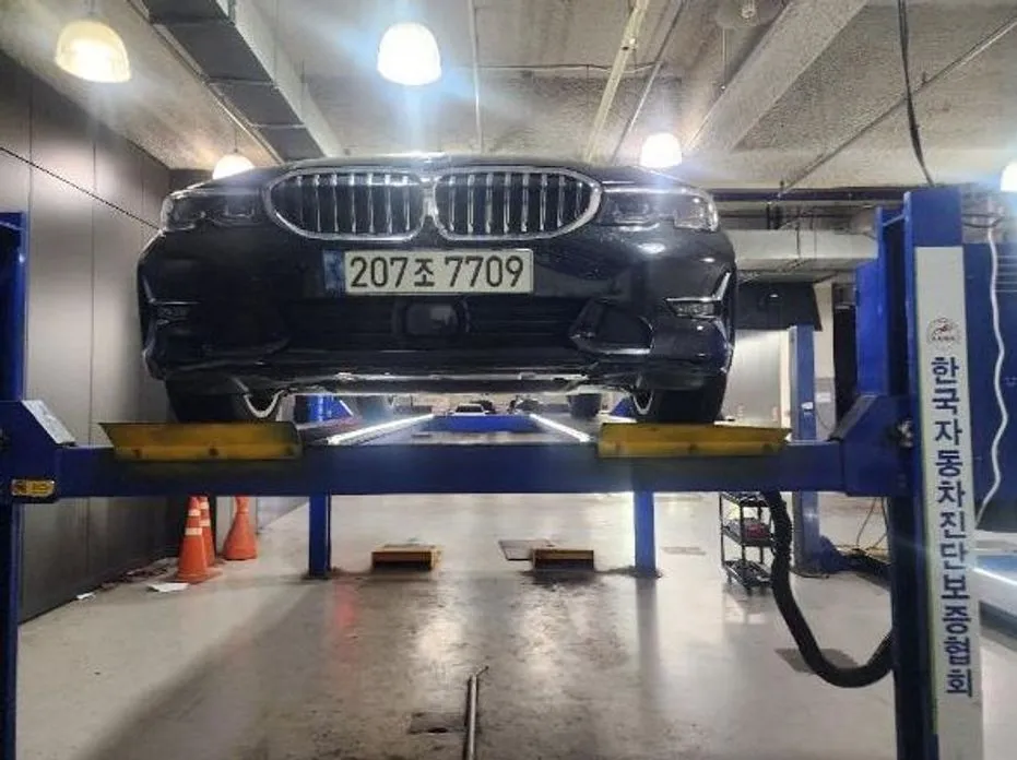 BMW 3-Series — фото 1