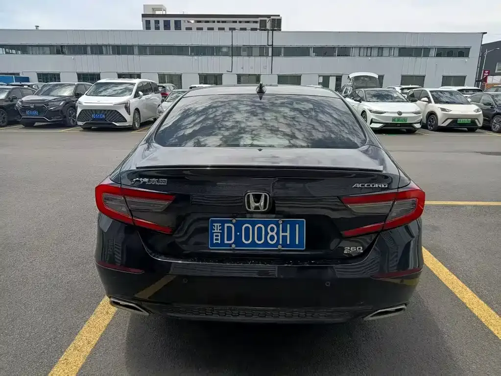 Honda Accord — фото 6