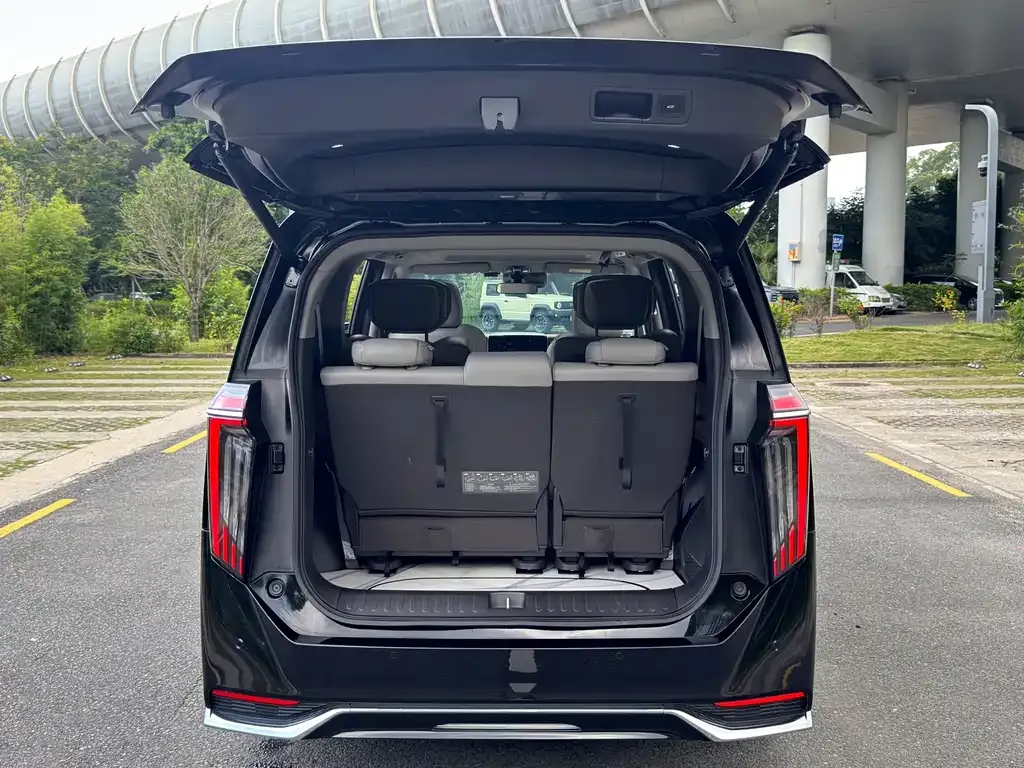 GAC Motor Trumpchi M8 — фото 8