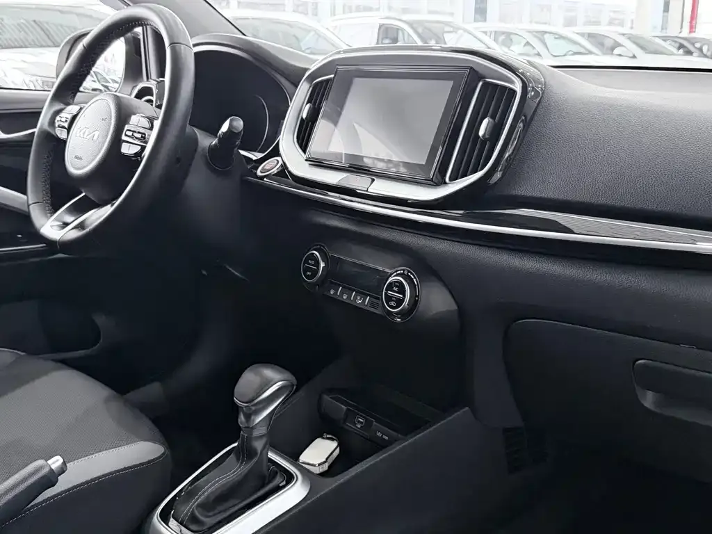 Kia KX1 — фото 2