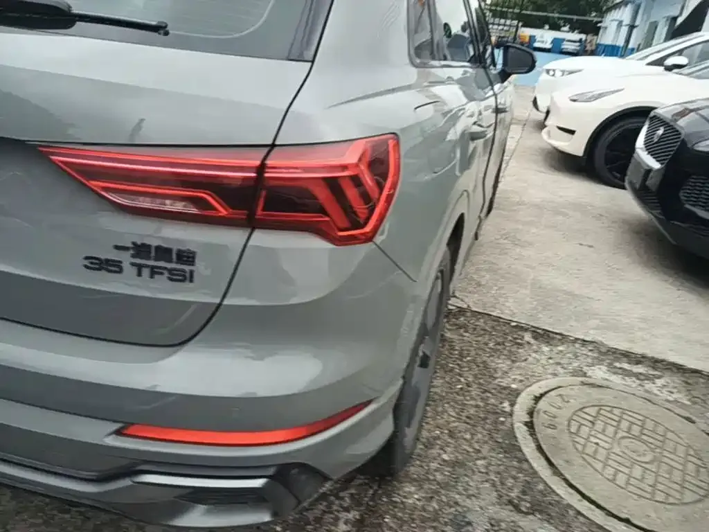 Audi Q3 — фото 10