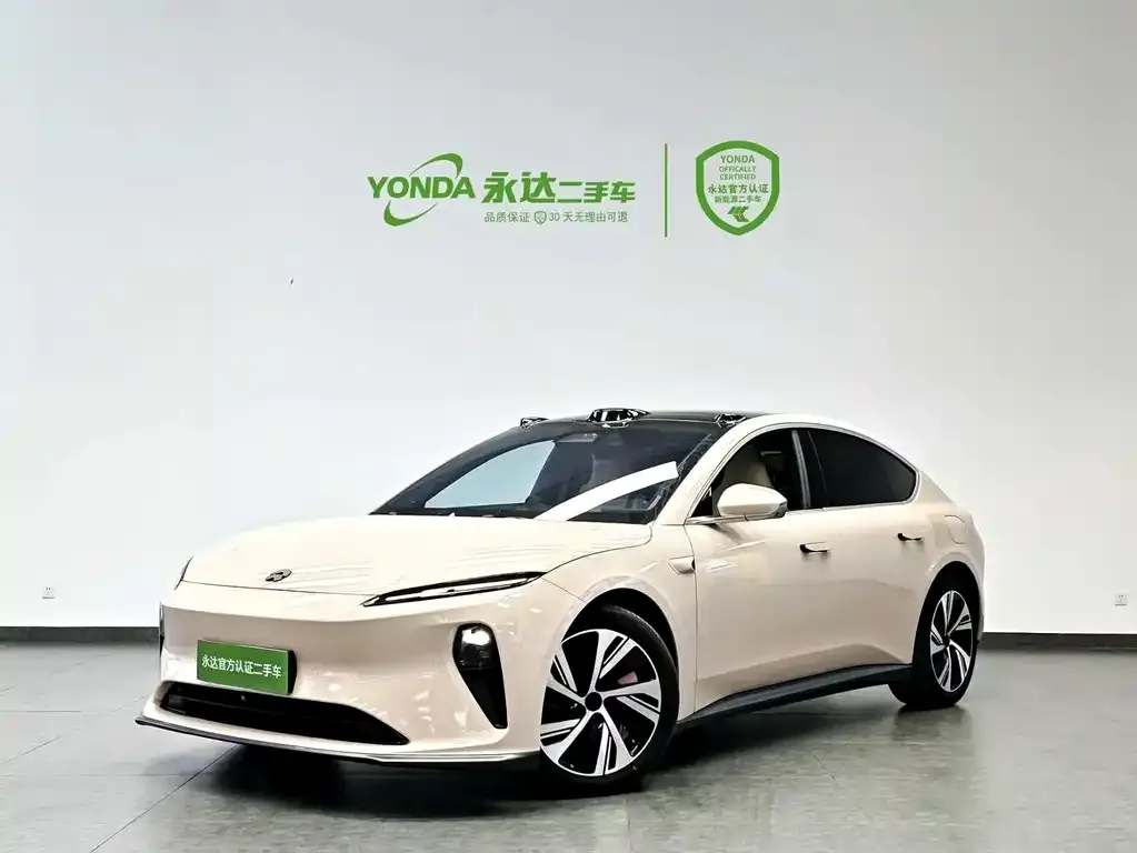 NIO ET5