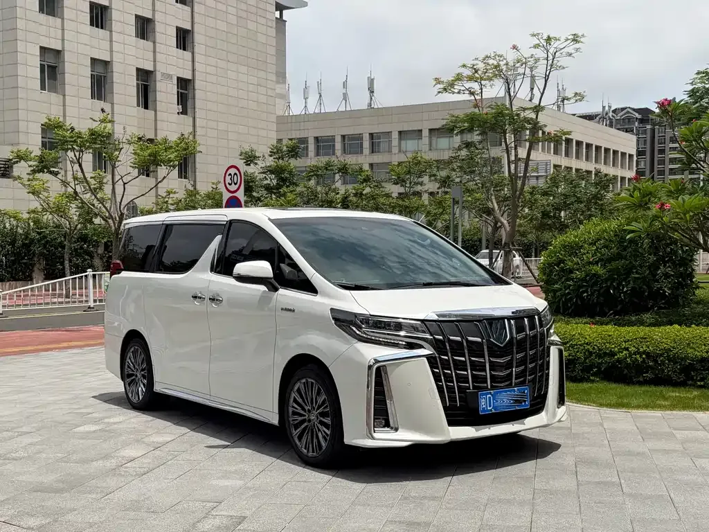 Toyota Alphard 2021 из CN, фото 10
