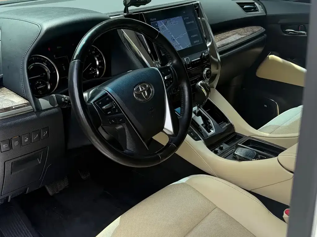 Toyota Alphard 2021 из CN, фото 7
