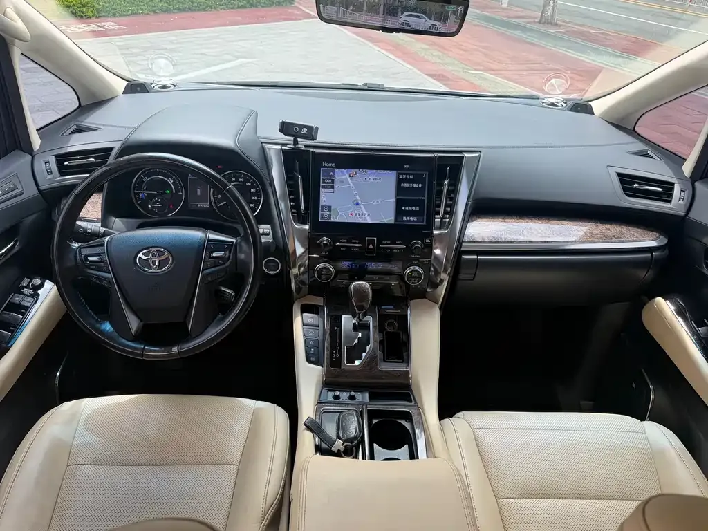 Toyota Alphard 2021 из CN, фото 2