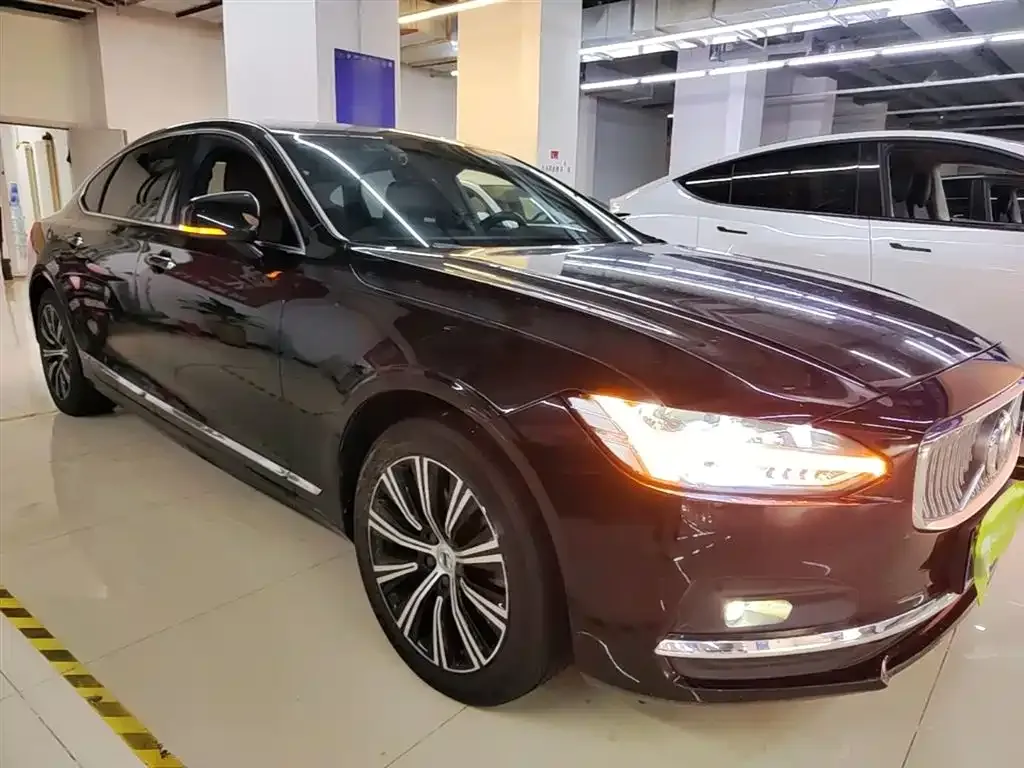 Volvo S90 — фото 3