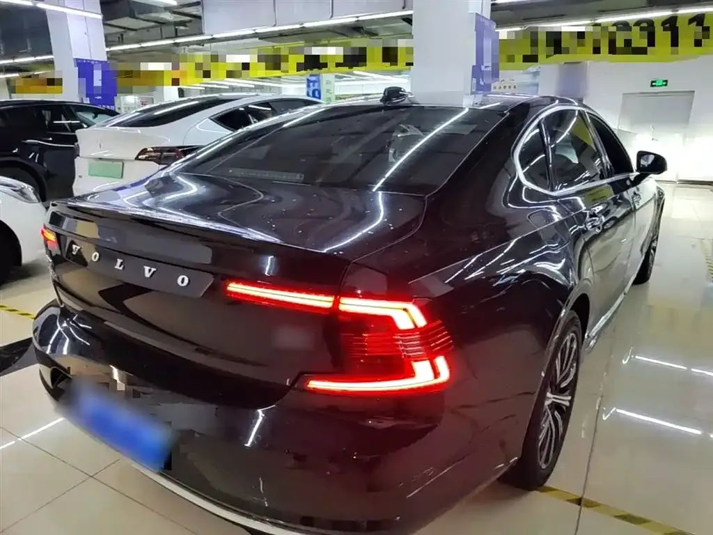 Volvo S90 — фото 9