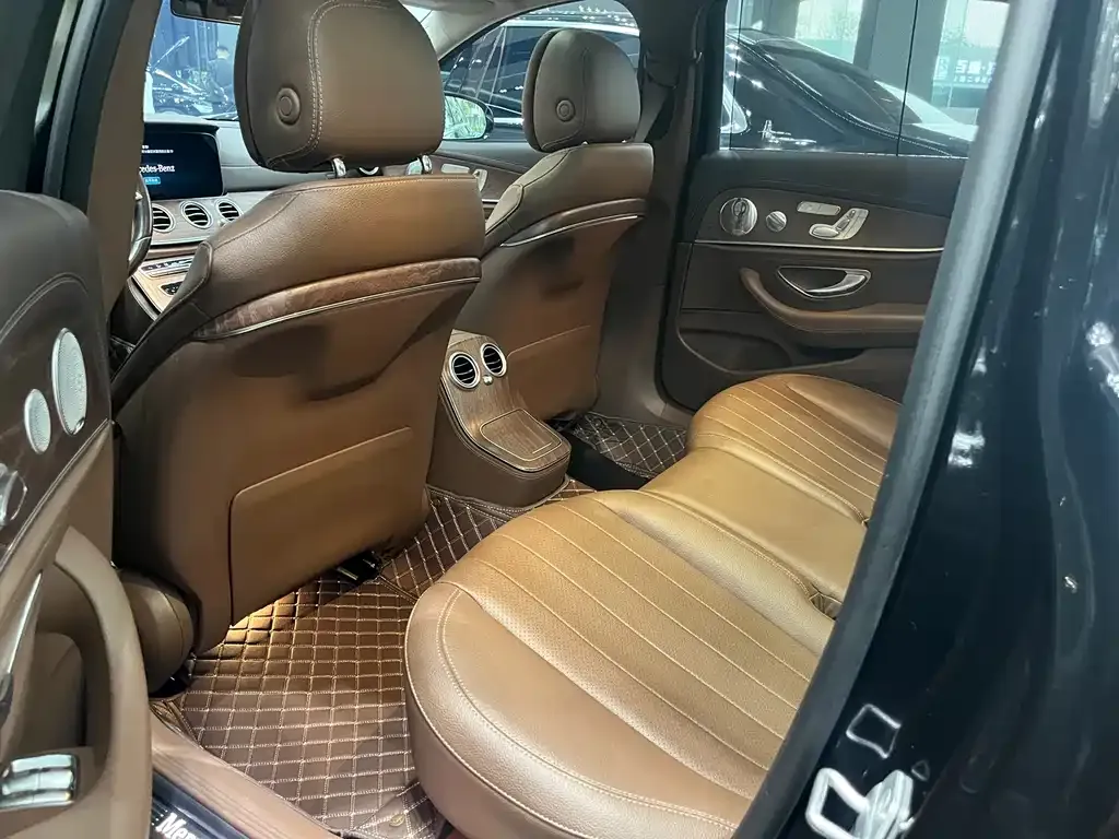 Mercedes-Benz E-Class 2021 из CN, фото 2