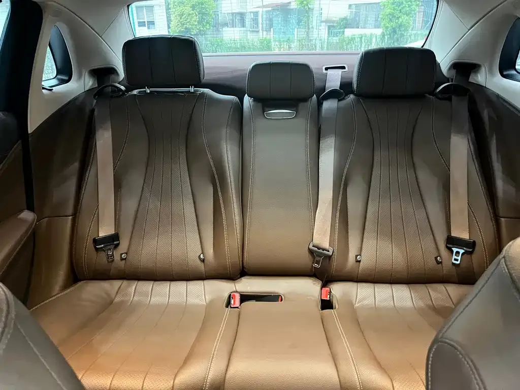 Mercedes-Benz E-Class 2021 из CN, фото 3