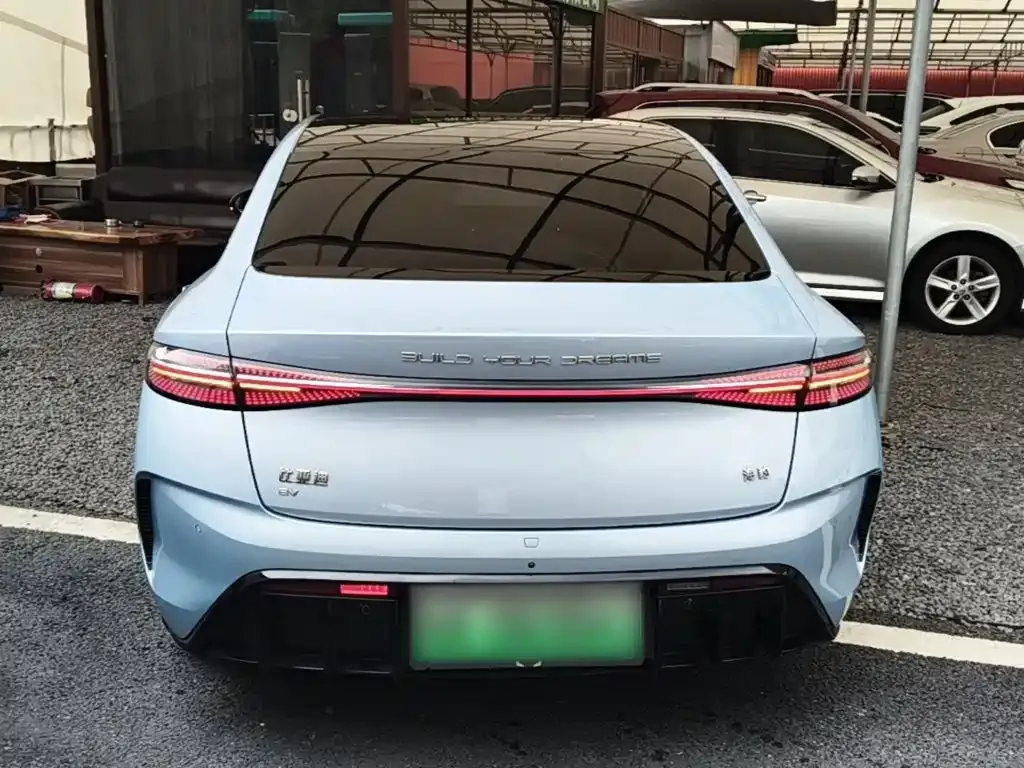 BYD Seal — фото 4