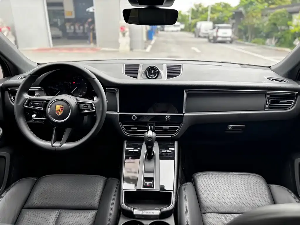 Porsche Macan — фото 10