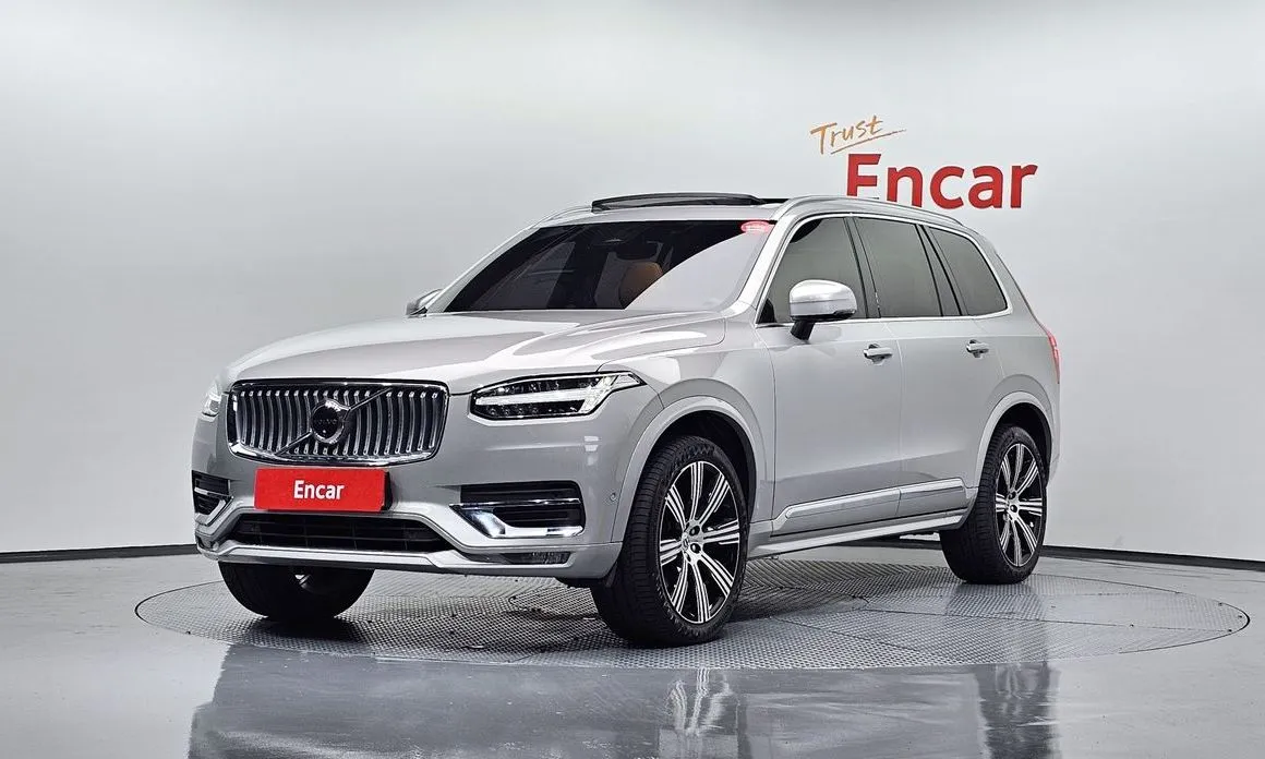 Volvo XC90 — фото 1