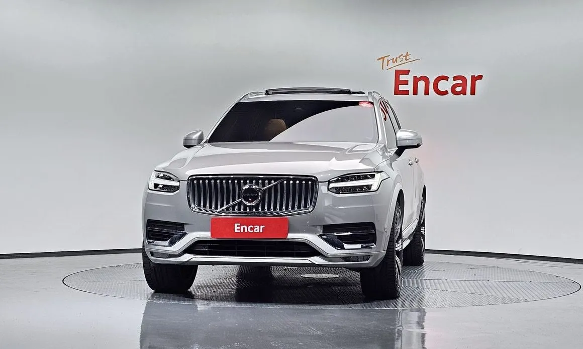 Volvo XC90 — фото 10