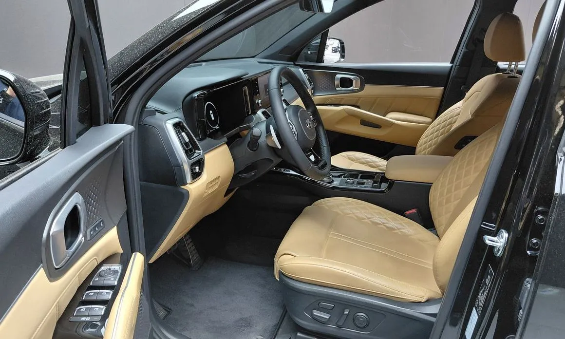 Kia Sorento — фото 5